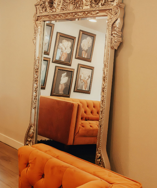 IMG_3805-Enhanced-NR Waiting area of lash and wax boutique