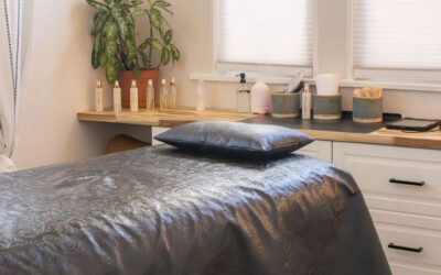 What Type of Wax Is Less Painful for Sensitive Areas? (Denver Guide)